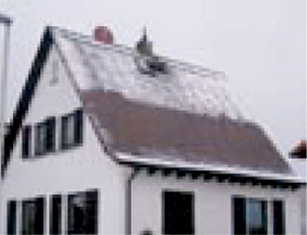 Dachung mit wenig Schnee